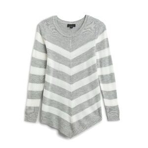 Stitch Fix FORTUNE & IVY Rainer Chevron Color Block Pullover size L Light Grey